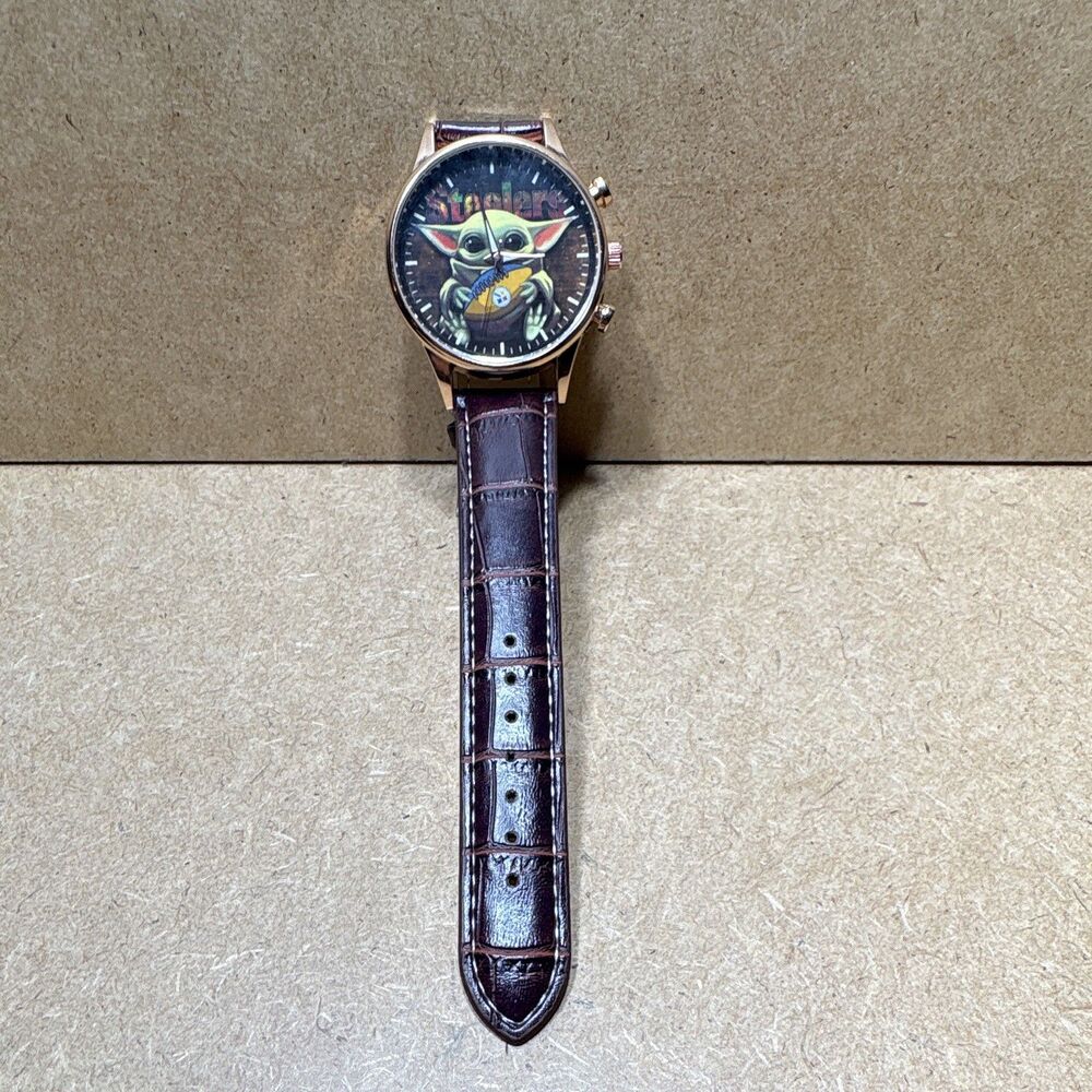 Star Wars Grogu “The Child” Pittsburgh Steelers Wristwatch, Baby Yoda.